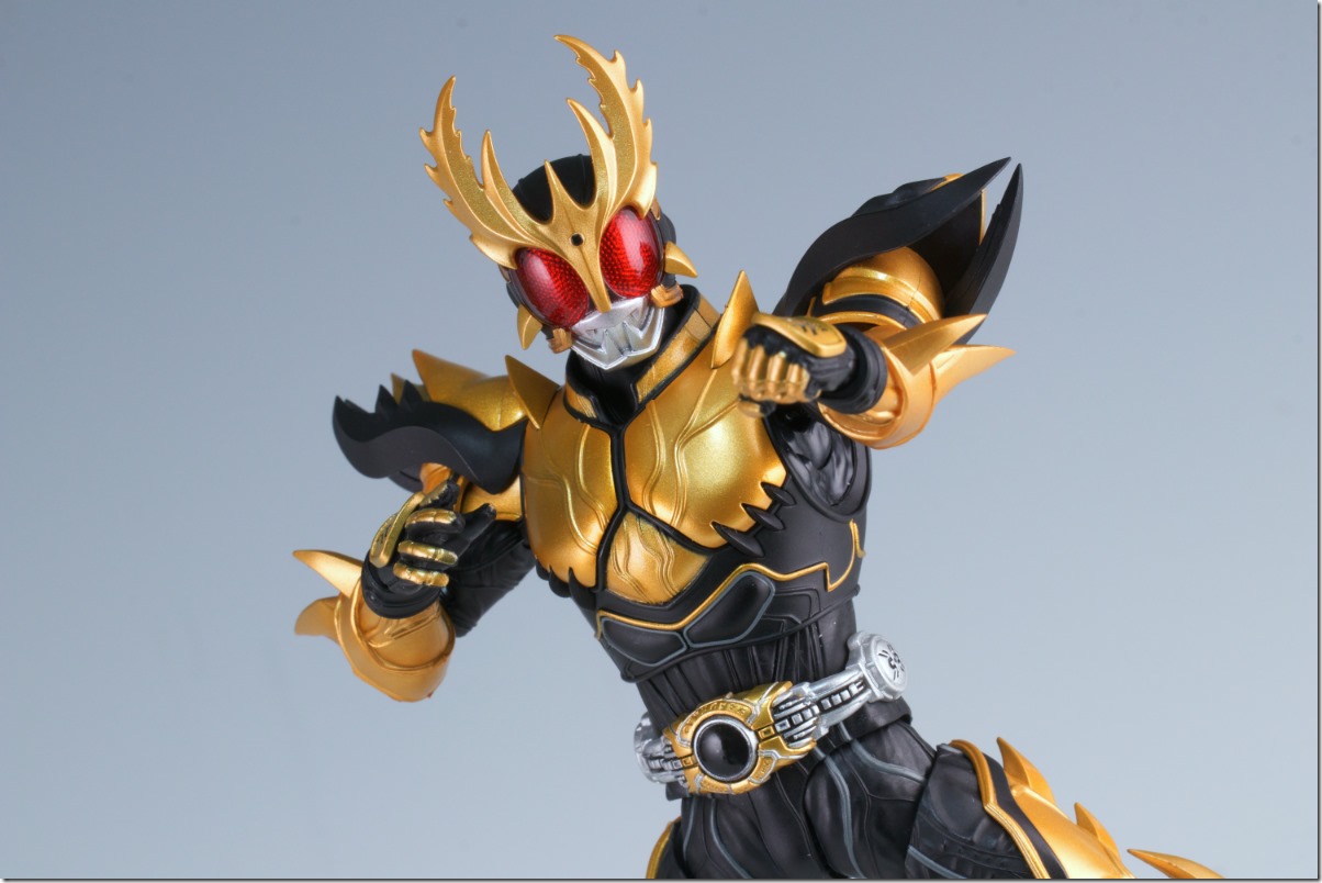 真骨彫 クウガ ライジングドラゴン S.H.フィギュアーツ（真骨彫製法