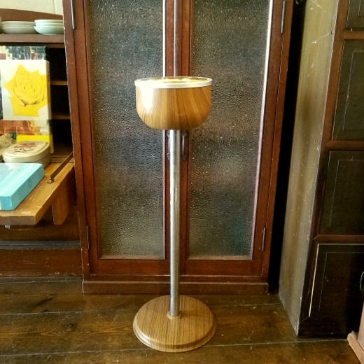 ヴィンテージ＆ミッドセンチュリーなスタンド灰皿 - [Sold Out]過去の