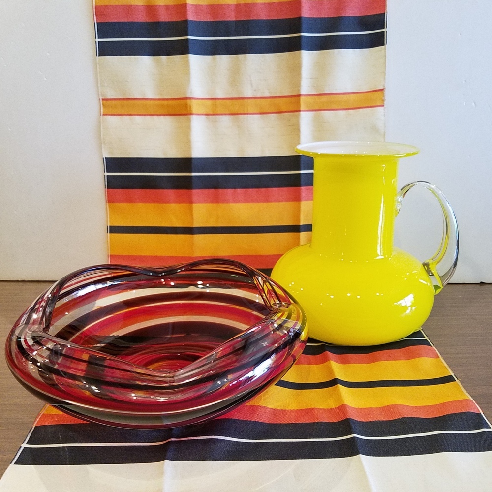 ミッドセンチュリーなガラスのフラワーベース(花瓶）と菓子器 - [Sold