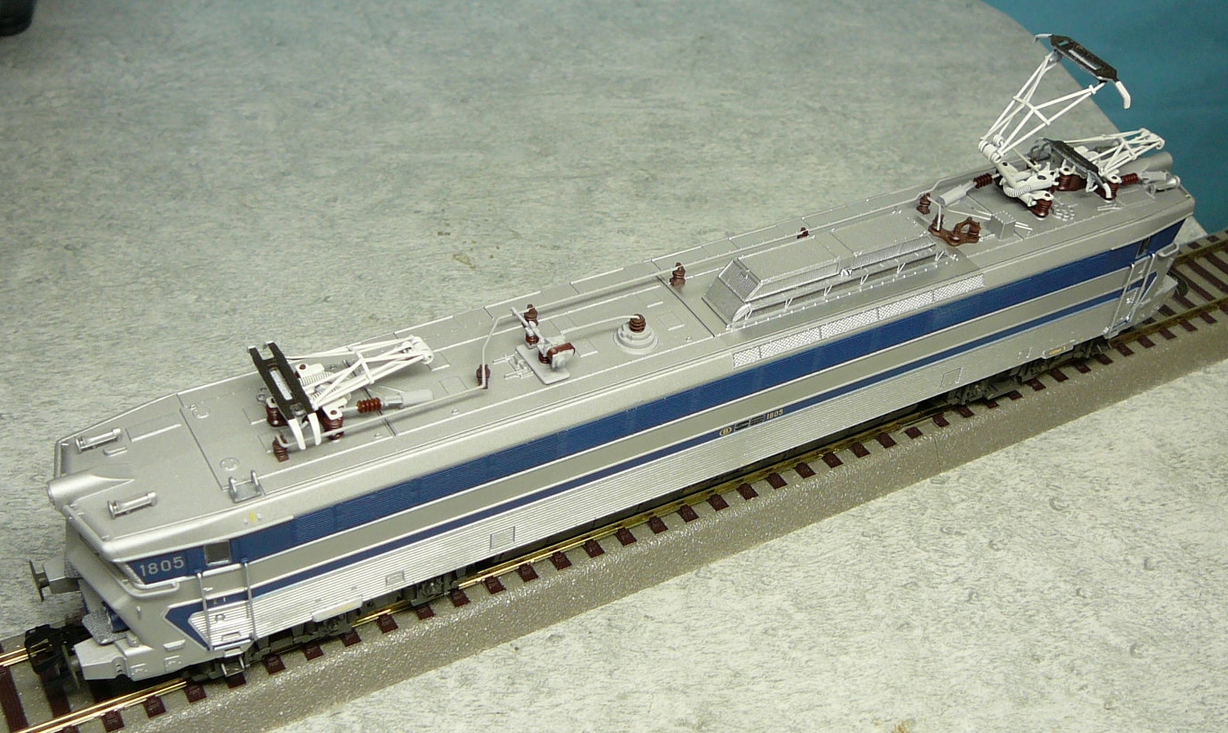 SNCB 18型多電源対応旅客用電機 1805号機 （Märklin 39402)入線