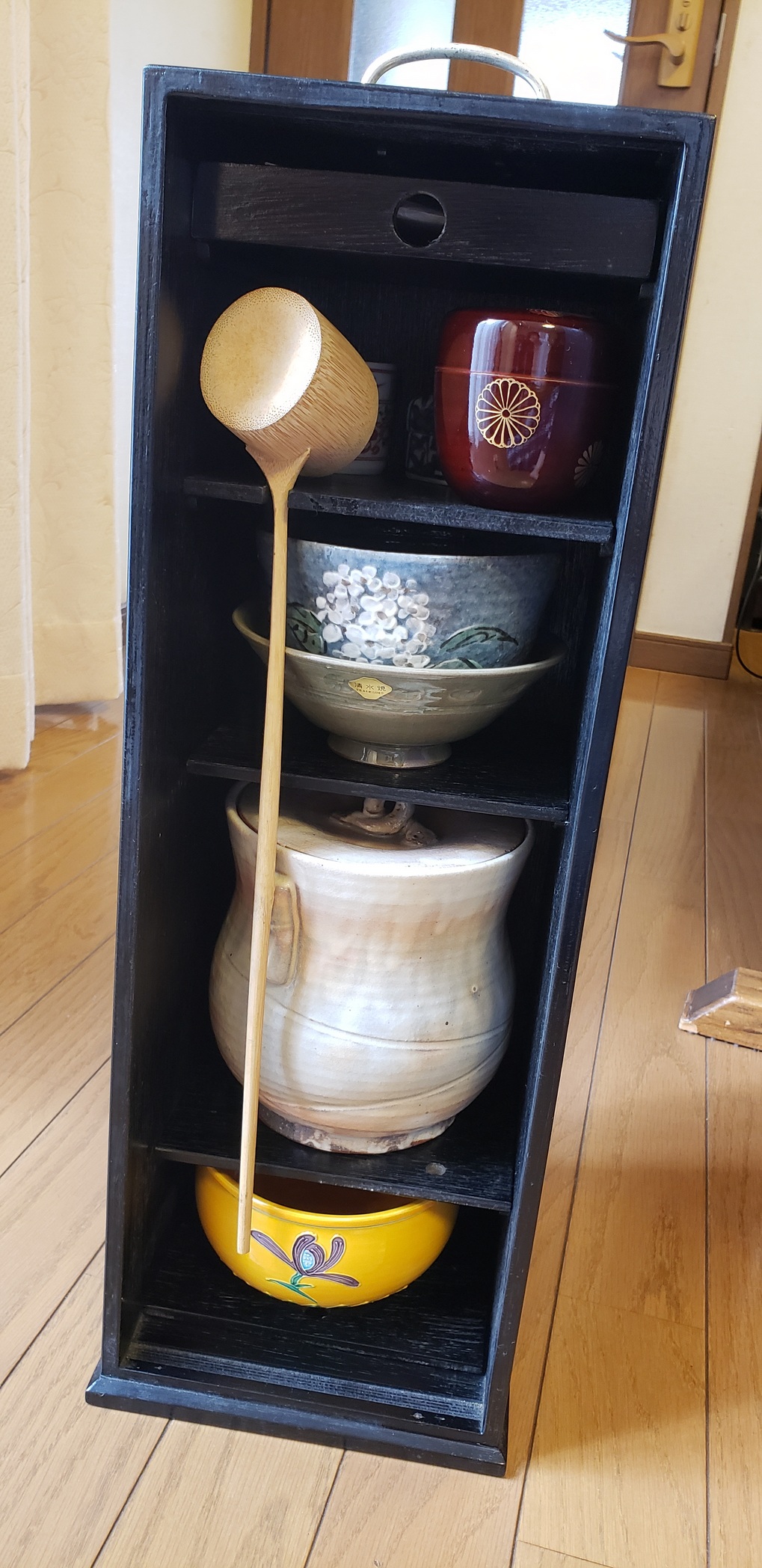 茶箱 短冊 茶道具セット 歴史 古物 茶碗 水差し 茶灼 銘有 棗 【公式通販】