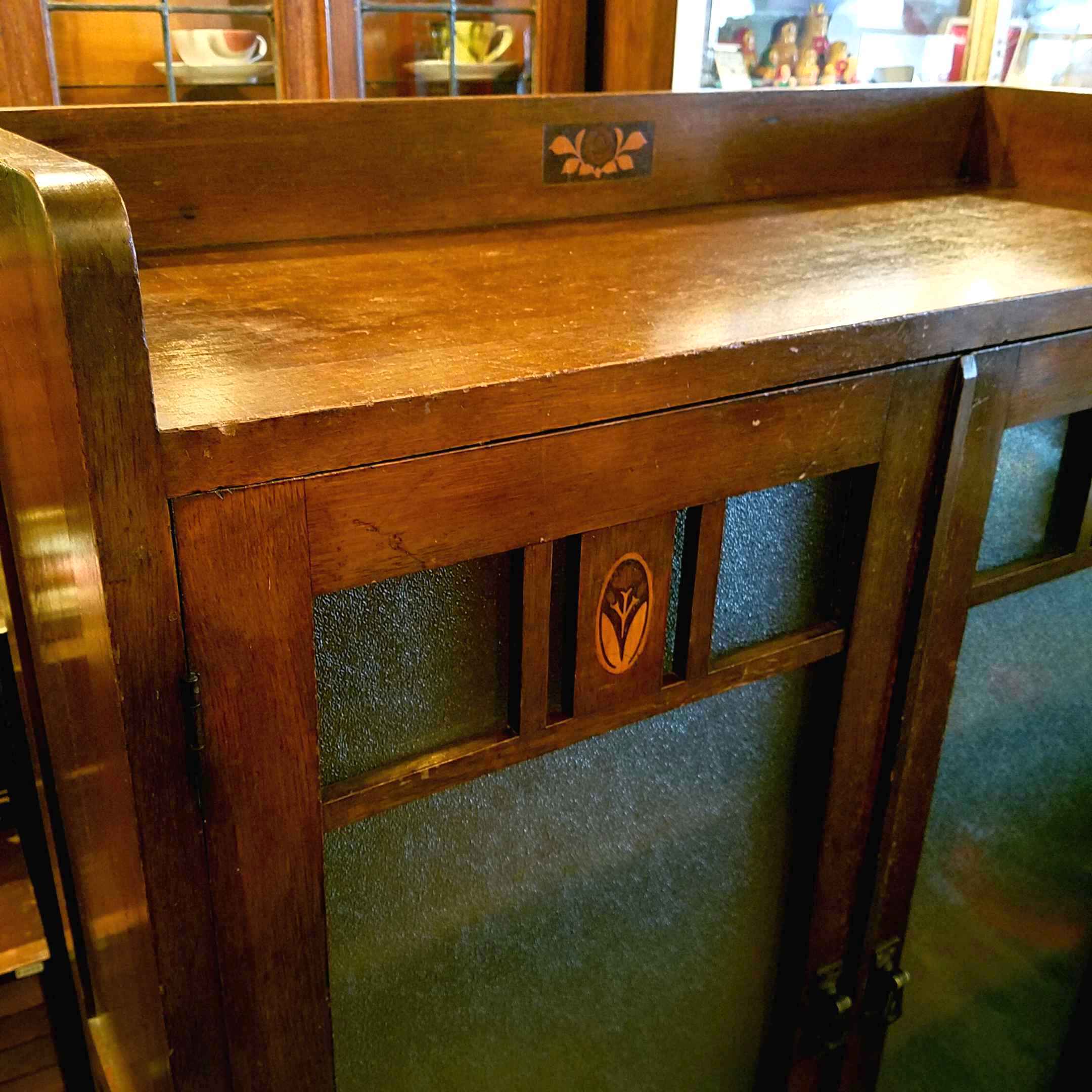 昭和レトロなダイヤガラス・キャビネット（食器棚/本棚/収納棚