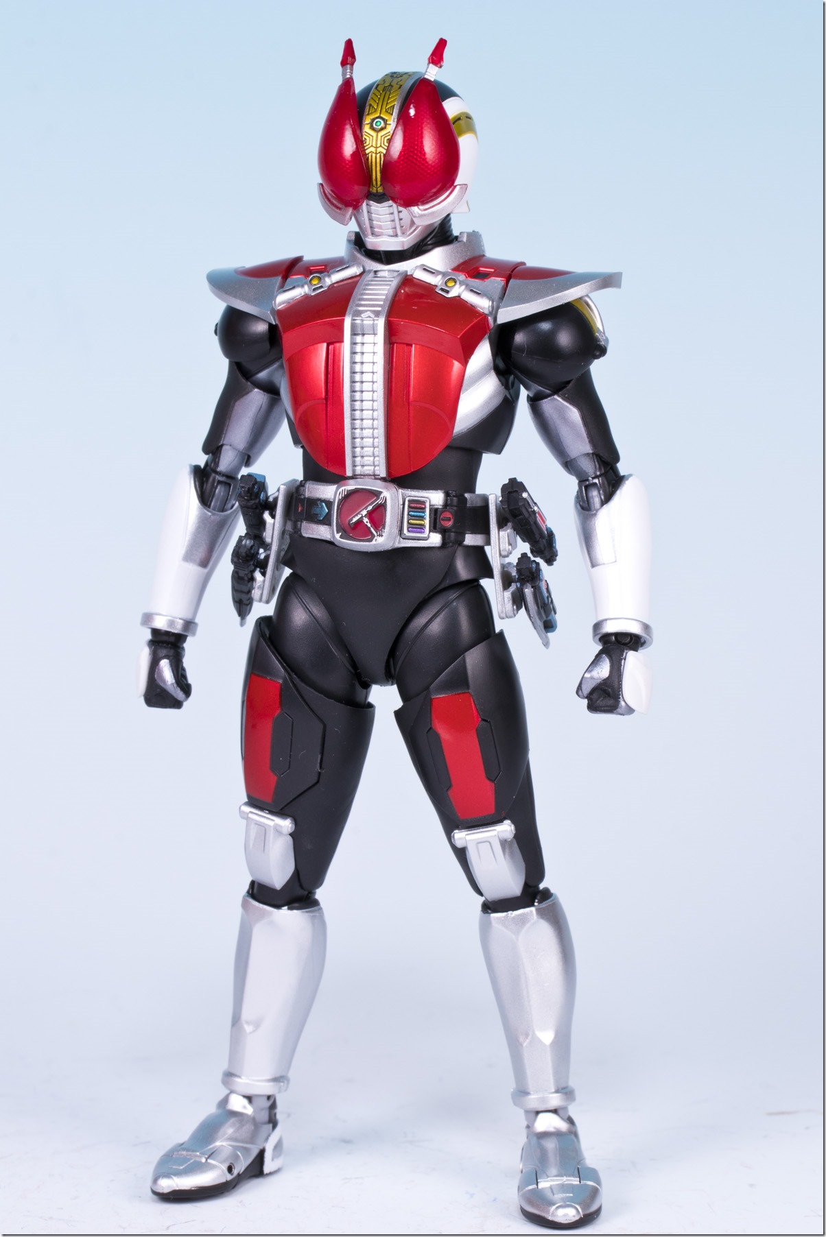 S.H.フィギュアーツ 真骨彫製法 仮面ライダー電王 ソードフォーム