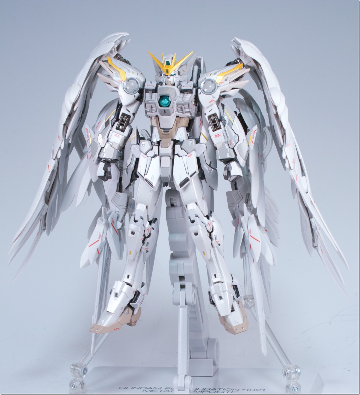新品 ウイングガンダムスノーホワイトプレリュード【15周年特別販売