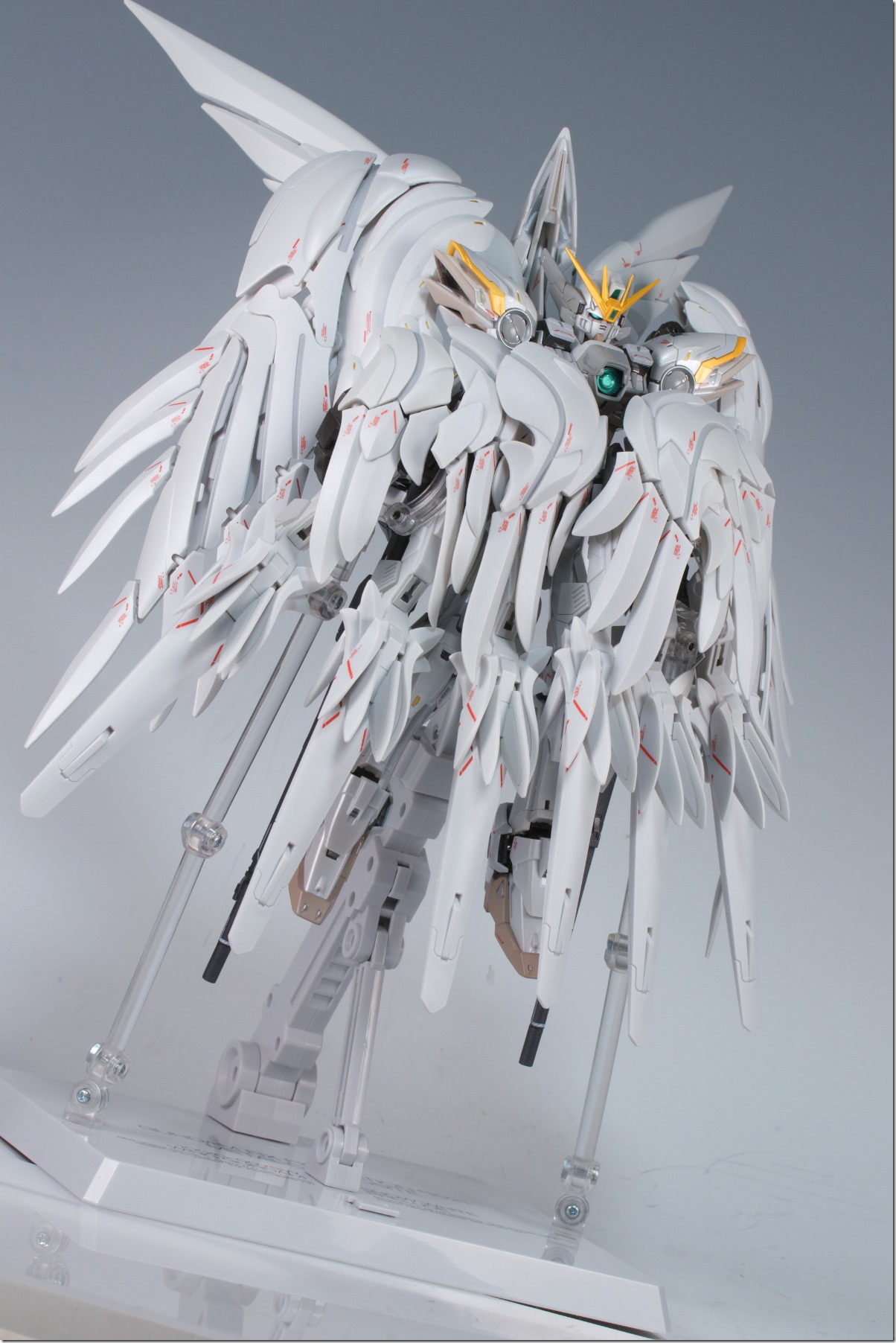 GUNDAM FIX FIGURATION METAL COMPOSITE ウイングガンダムスノー