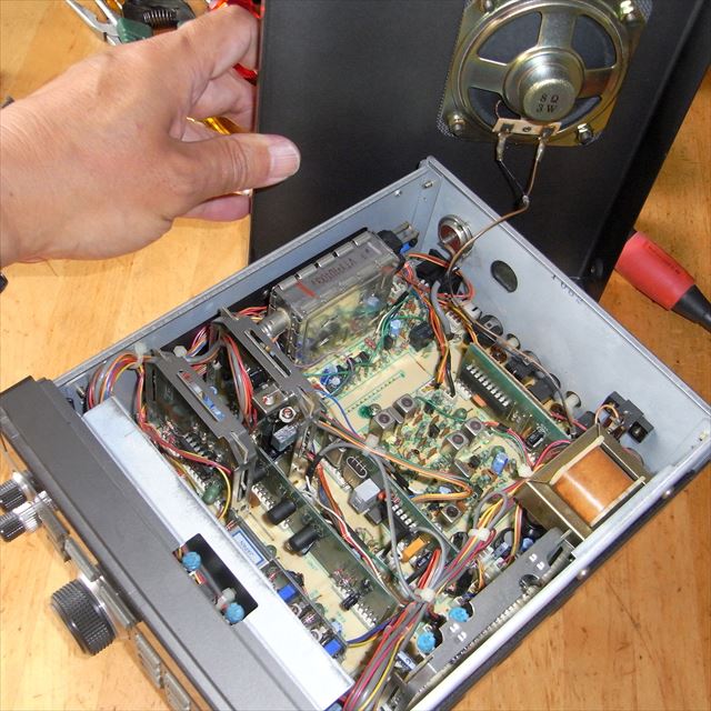 ジャンク扱いで YAESU FRG-965 受信機 ジャンク扱いで YAESU FRG-965