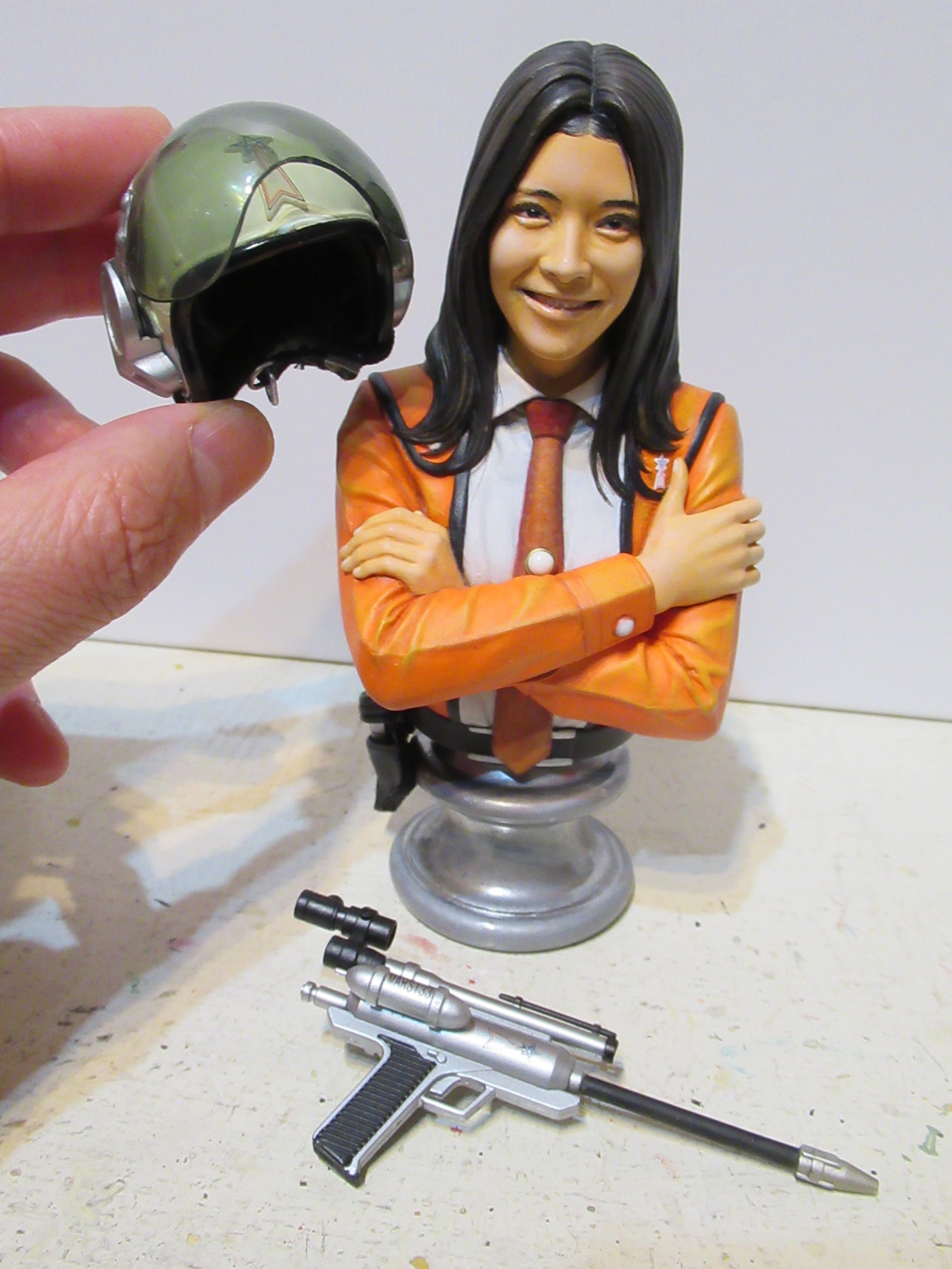 海洋堂 フジアキコ隊員 胸像 | Papa's Favorite!