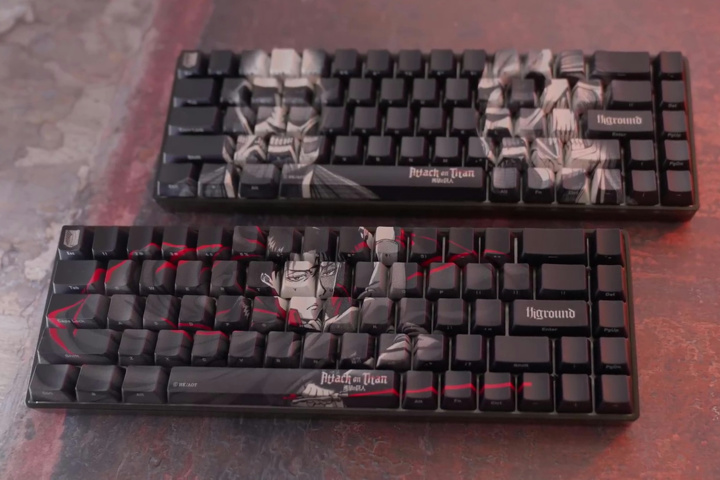 HIGROUND、リヴァイと超大型巨人の2モデルある”進撃の巨人”コラボの