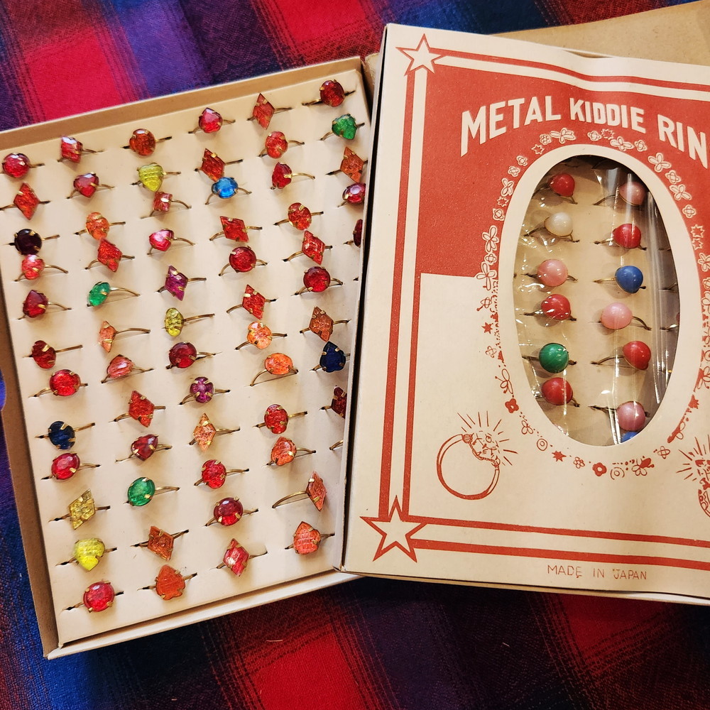 昭和レトロなおもちゃの指輪（箱付きセット） - [Sold Out]過去の販売商品