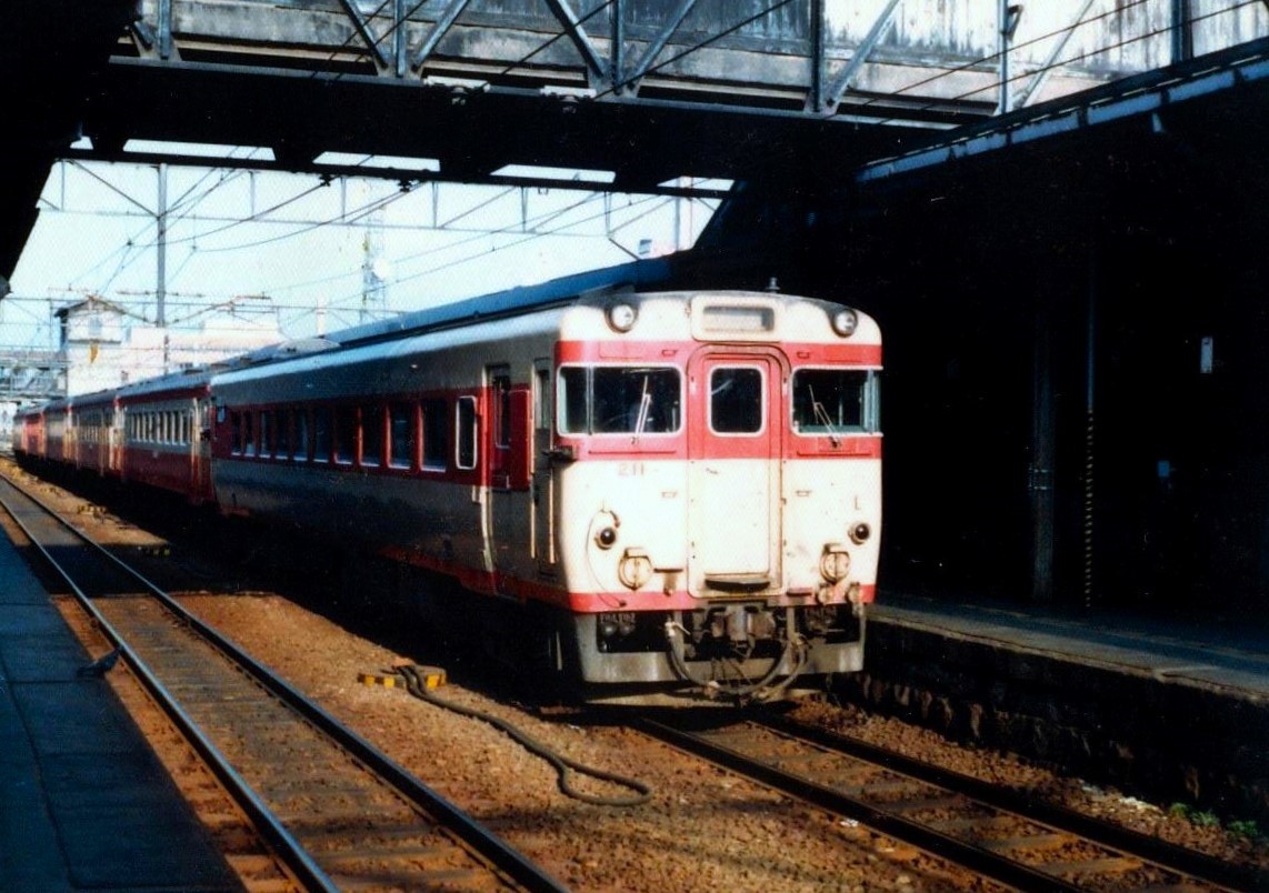 439 国鉄キハ56−200番代M付 HO 439 国鉄キハ56−