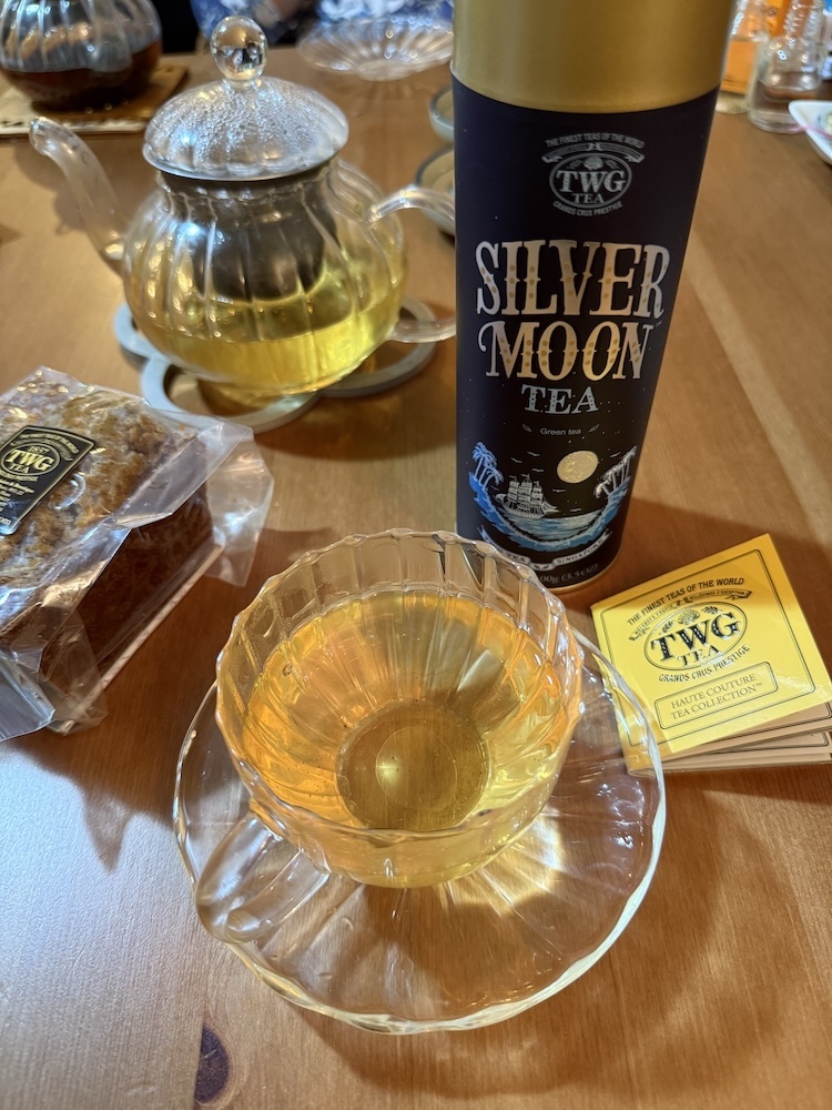 TWG Tea シルバームーン、ブラックティーセット A World of First