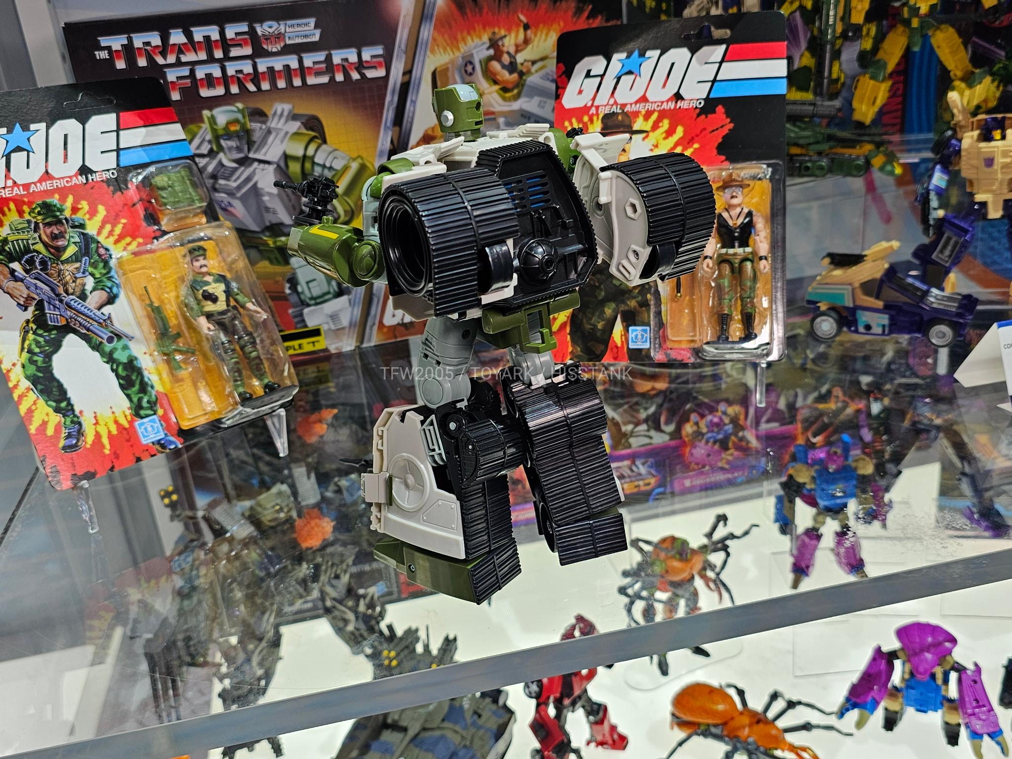 トランスフォーマー GIジョー特種部隊コラボ3T戦車カップ スラフタ軍曹