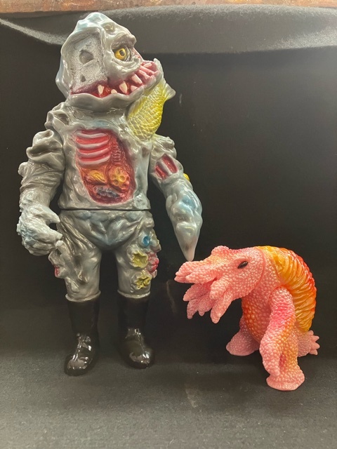 ヤモマーク 大怪獣シリーズ ブラックピジョン 蓄光成型/赤緑黄