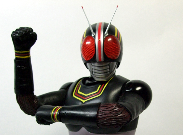 ヒーローフィギュアレビュー第一回のC「メディコム RAH DX 仮面