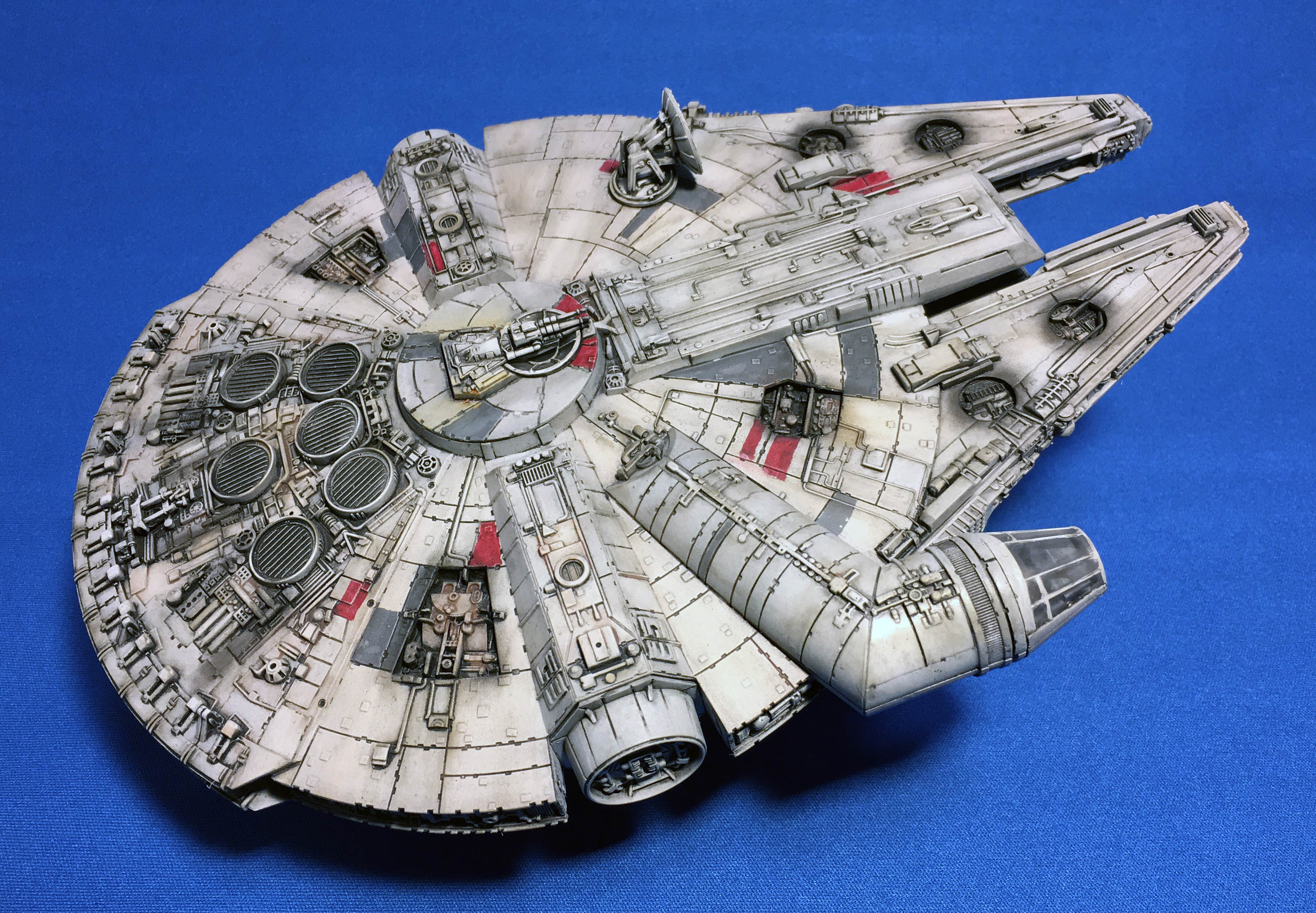 ファインモールド 1/144 ミレニアム・ファルコン 完成