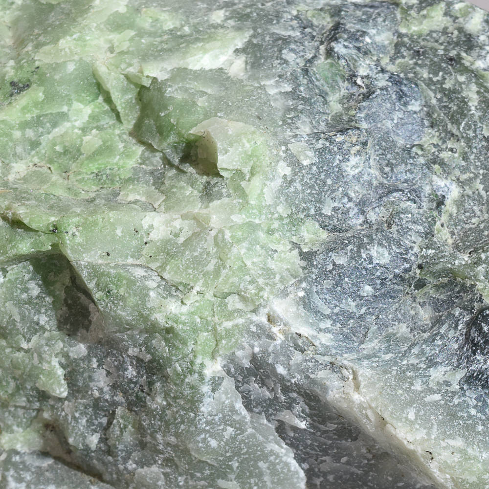 日高翡翠（北海道）｜7月17日新着 | premium stone gallery ブログ