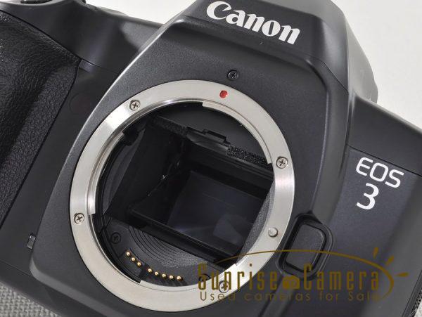 Canon（キヤノン）EOS 3／フラッグシップの高性能を先取りした軽快なAF