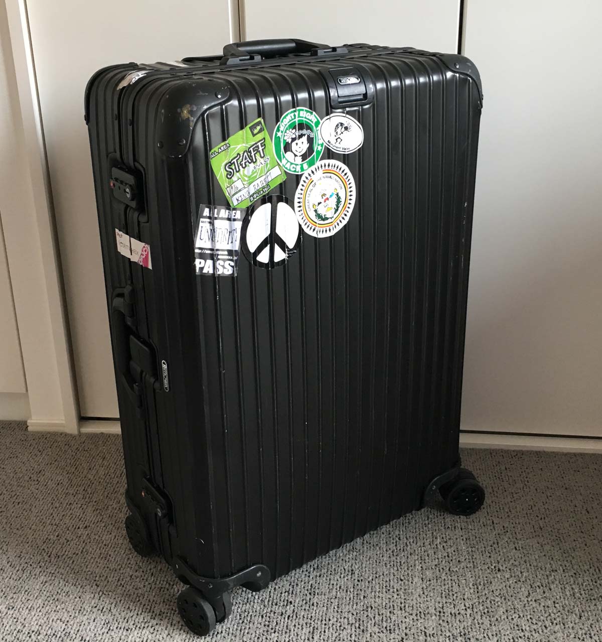 RIMOWA SALSA スーツケース 4輪 機内持ち込み可能 35L 黒 リモワ