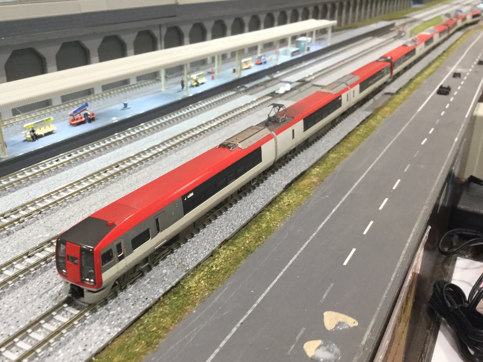 ハマちどり写真帖: 【N】トミックス 253系N'EXを買い増した。