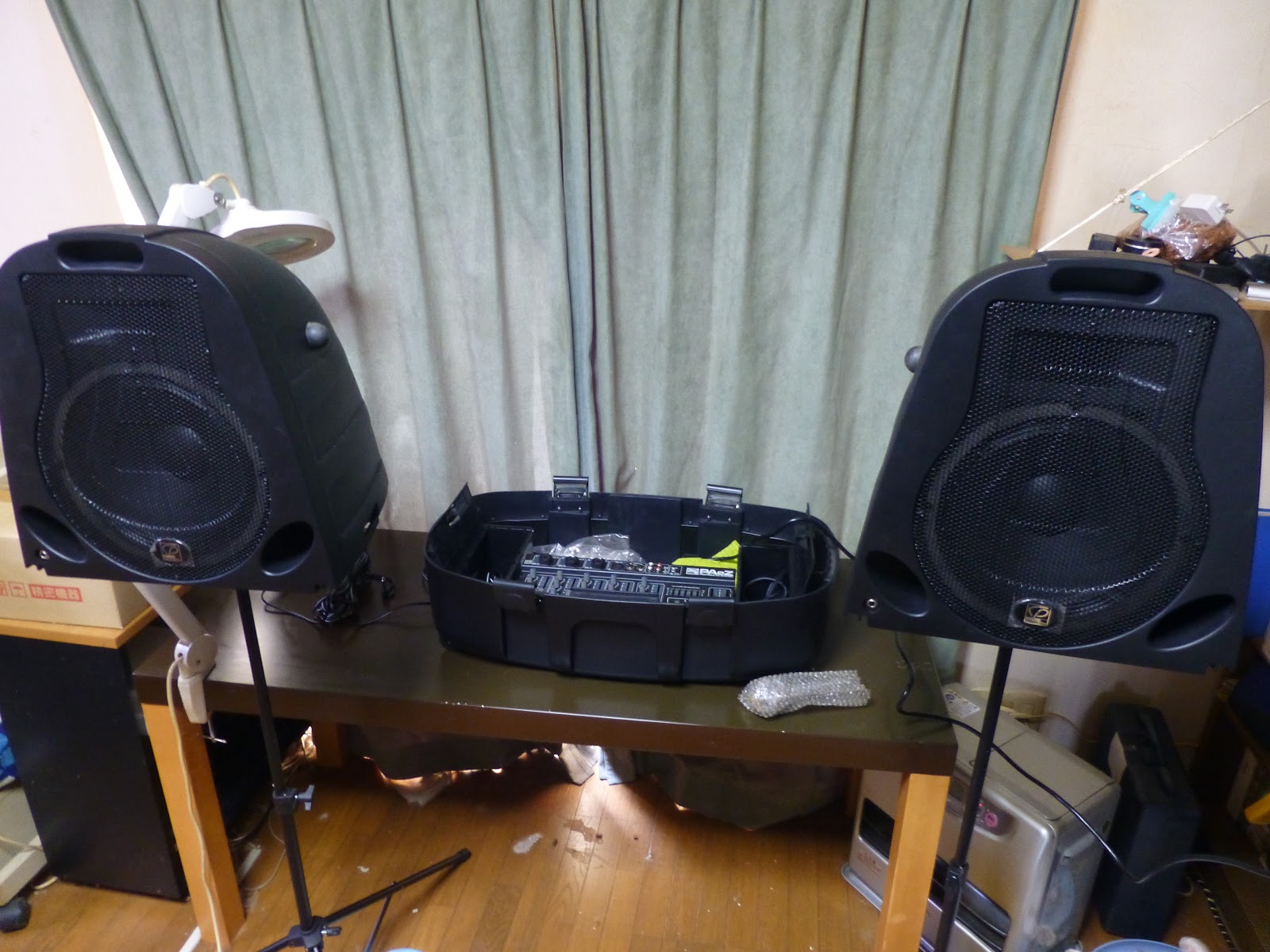 ギターでハッピー！: 簡易PAセット CLASSIC PRO PAeZ 売ります