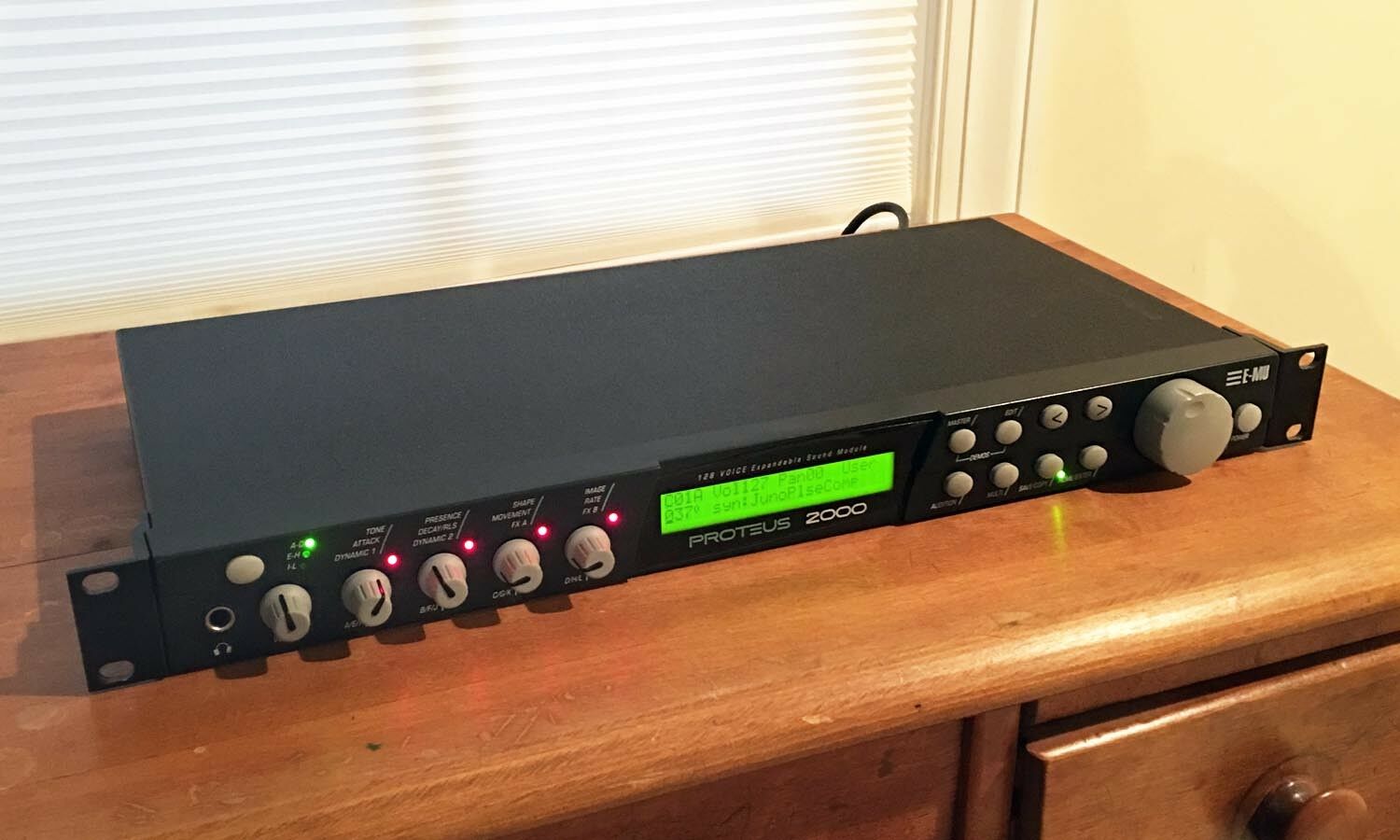 MATRIXSYNTH: E-MU Proteus 2000 Expandable Midi Sound Module