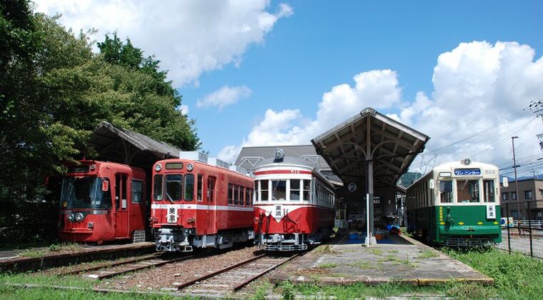 旧名鉄美濃駅の保存車両 | 尻手な毎日