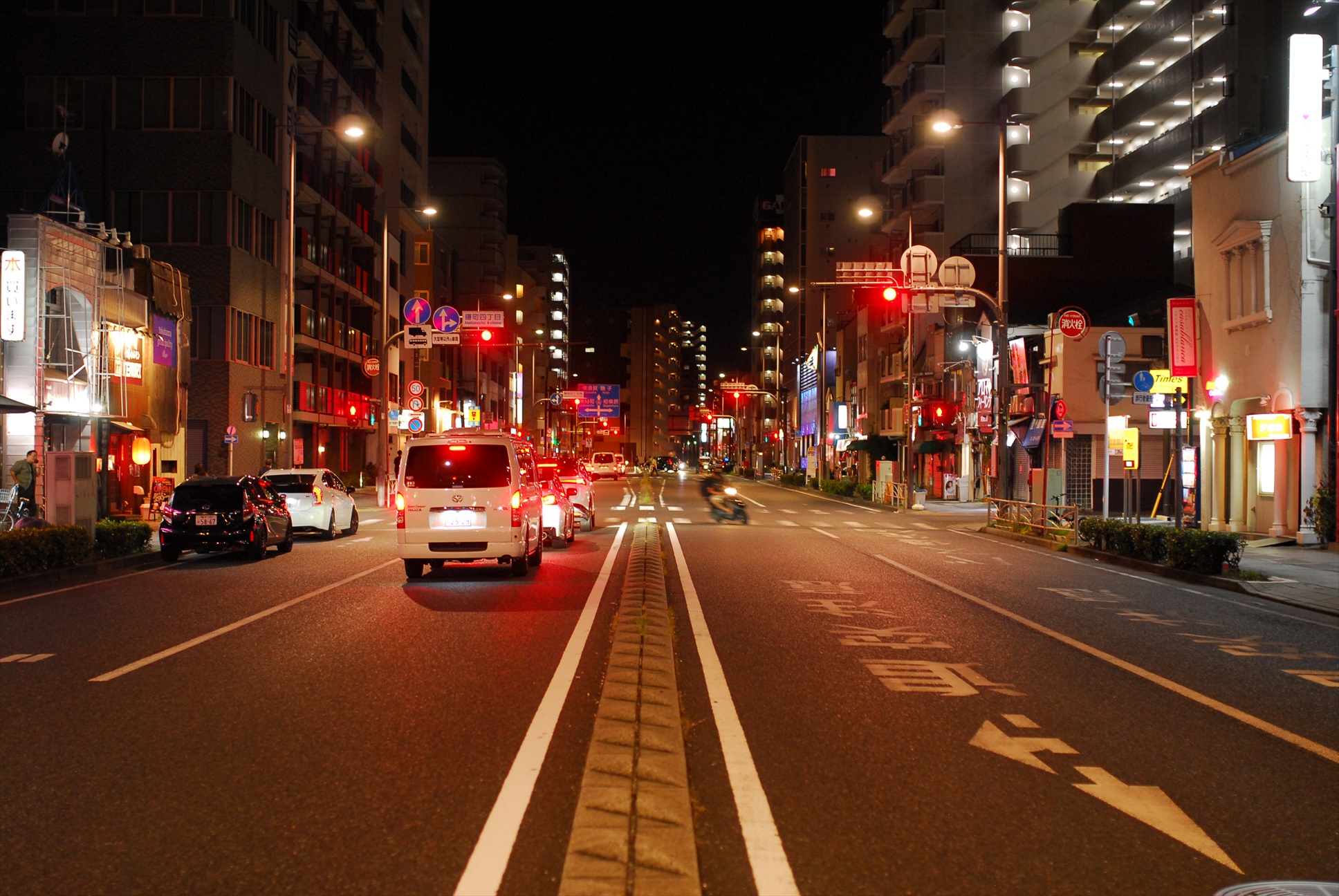 レビュー】Nikon D200 ④黄金町 | 銀の備忘録