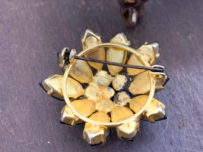 西ドイツヴィンテージ 1950s 希少 ブローチ 植物モチーフ 硝子装飾 D92