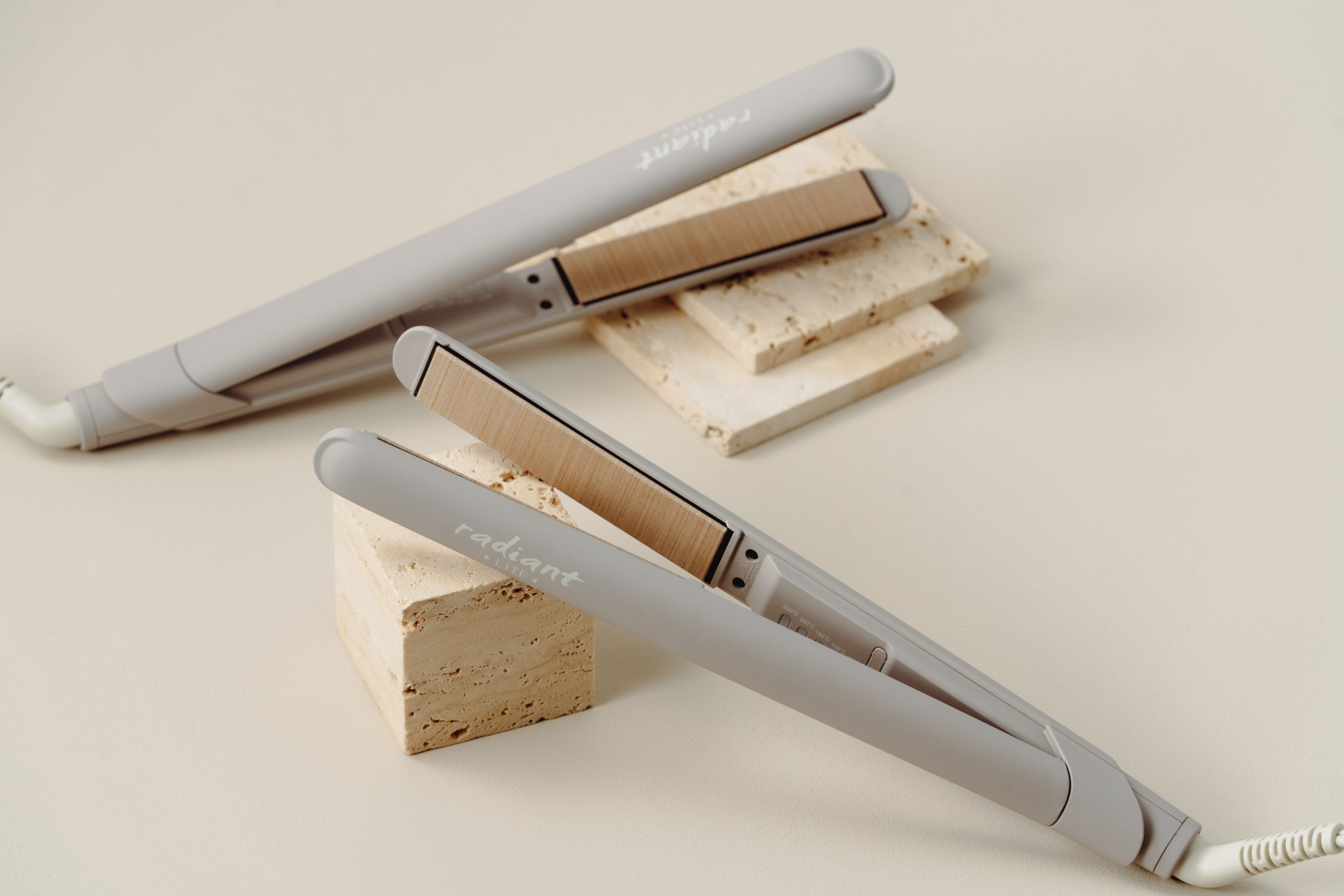 新ストレートアイロン誕生！！ | 株式会社 B next