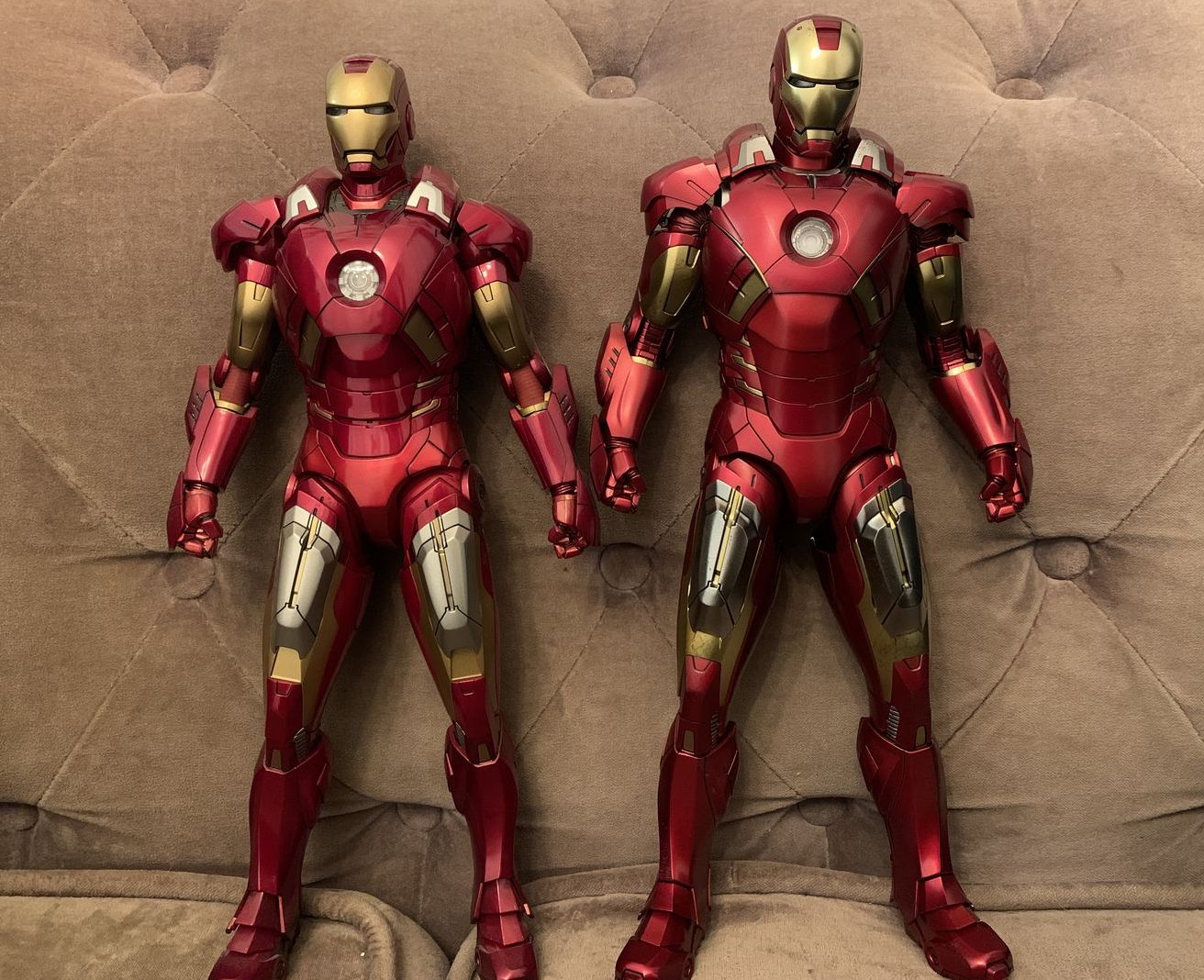 アイアンマン マークVII ディズニー100周年記念プラチナカラー 未開封