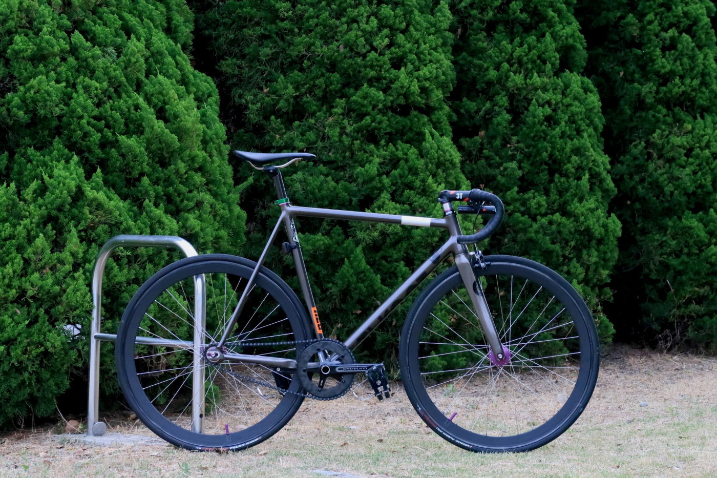 TBRR × Broturesブラック ナイロン製 MG_7932.jpg?v=1697453280&width