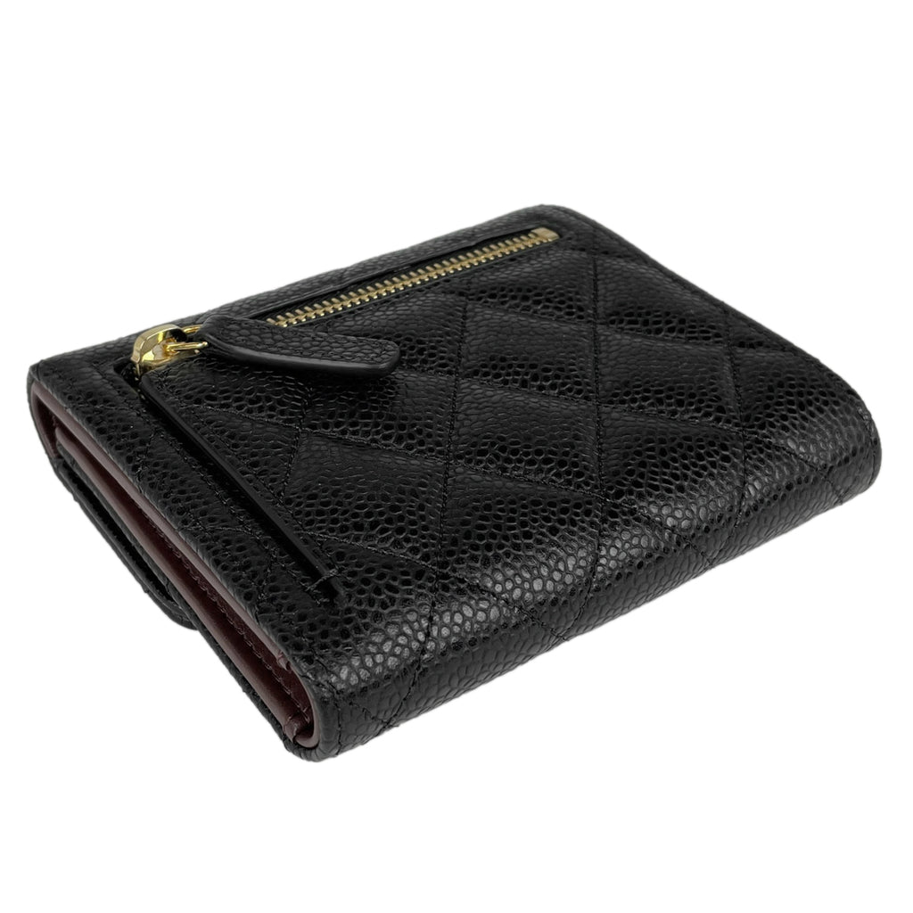 CHANEL シャネル 二つ折り財布 黒 レザー キャビアスキン 413 CHANEL