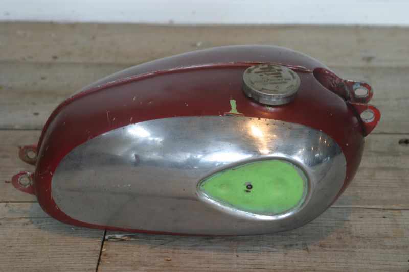 ビンテージ英車タンク不明BSAレストアベース