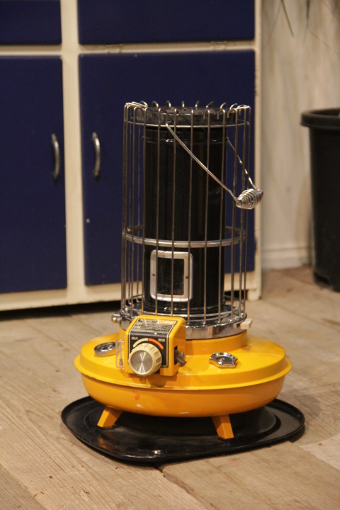 Hikaru 廃油ストーブ I made the strongest stove! Part 1 How to make