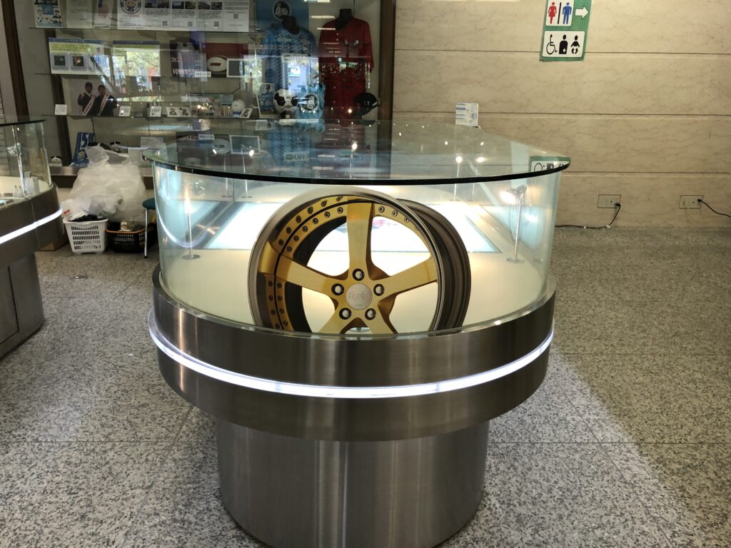 ハチの巣標本 ガラスケース入り