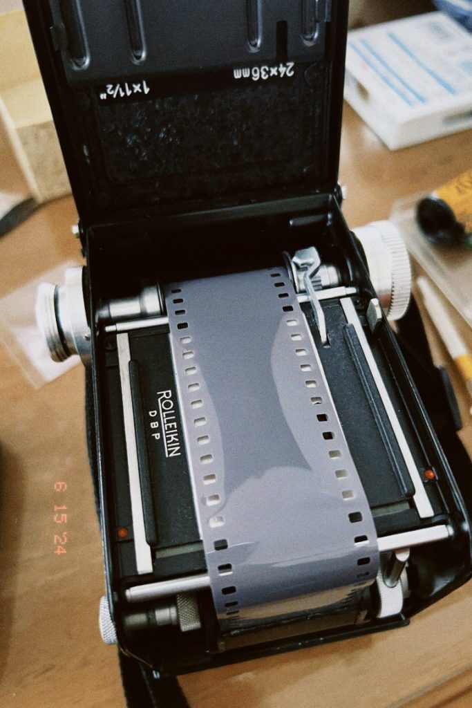 手軽に使えるローライの2眼レフ、ROLLEI CORD Ⅲ（ローライコード3