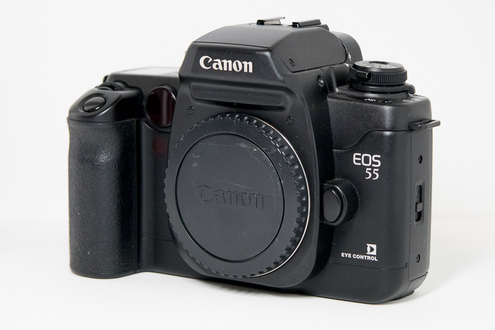 95年製フィルムカメラ「Canon EOS 55」を700円で買ってみた｜Camoor