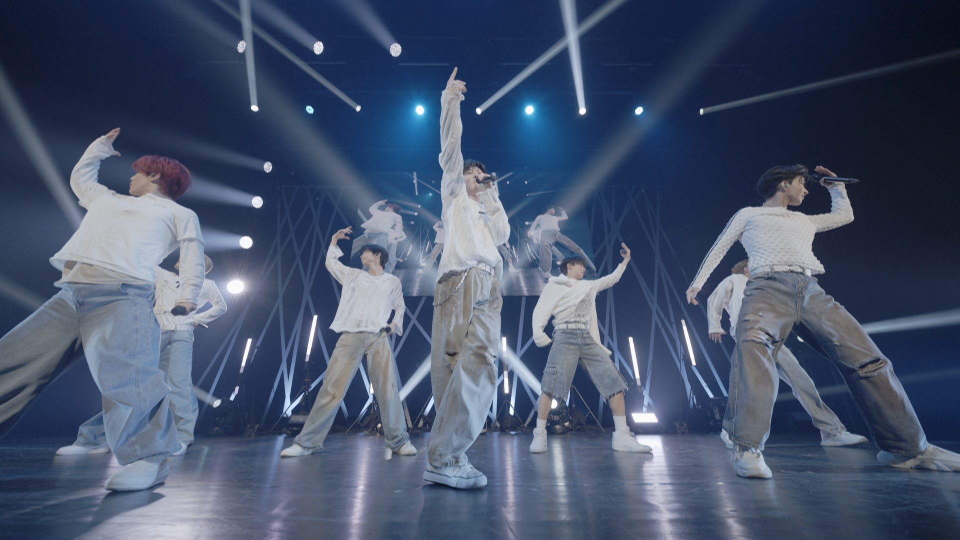 西山智樹・前田大輔が結成した新グループ「TAGRIGHT」のショーケースの