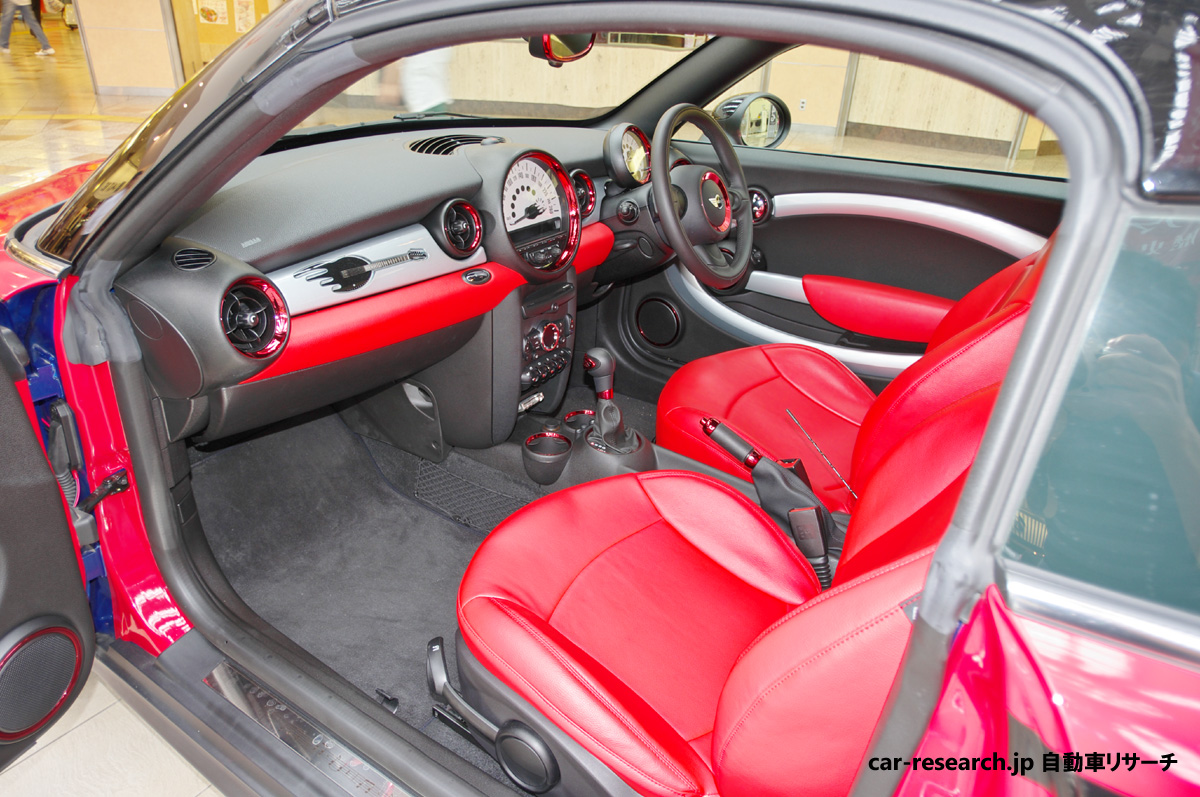 布袋寅泰とMINIクーペ＆ロードスターのコラボレーションモデル、画像