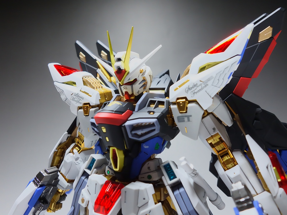 全塗装【プレミアムプラス完成品】バンダイ MGEX 1/100 ストライク