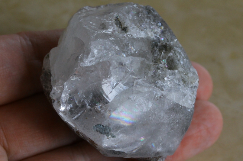 レインボー フェナカイト ロシア ウラル マリシェボ産 フェナサイト