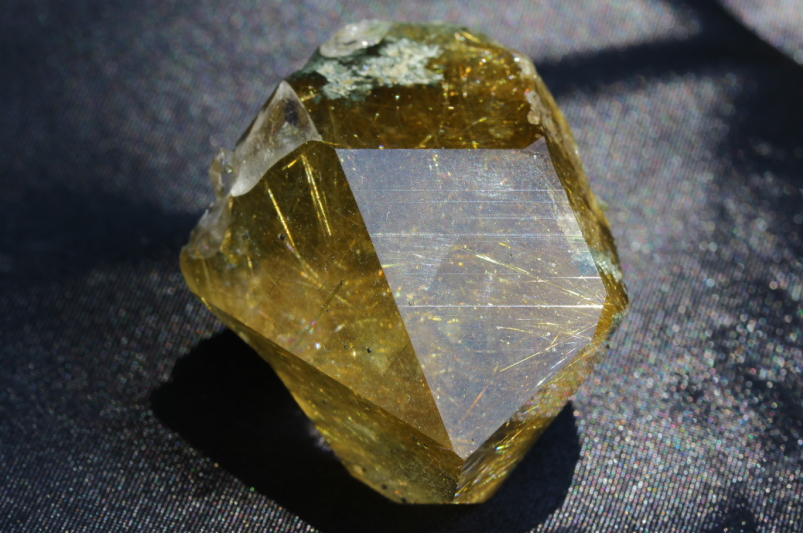 超激レア！最高品質インド・マニハール産ルチルクォーツ【最高品質・超