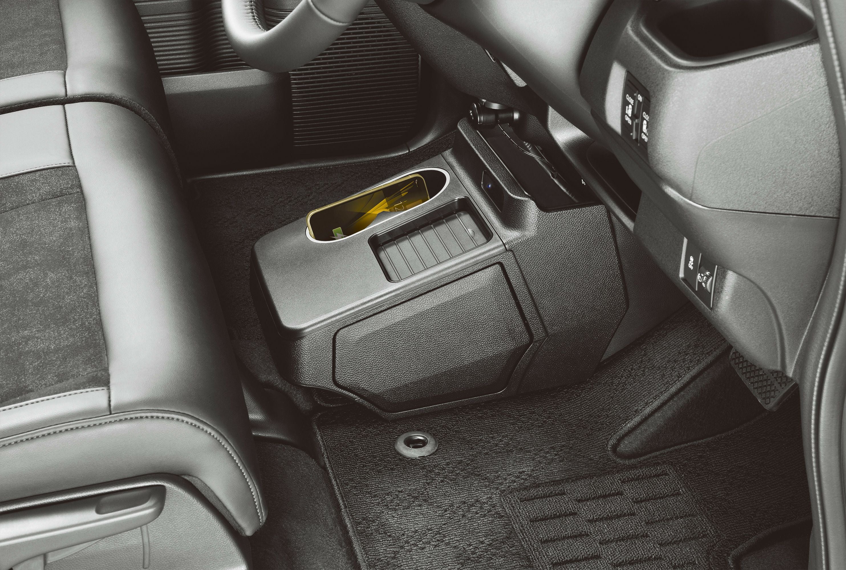 NZ864 N-BOX専用 コンソールボックス | カーメイト 公式オンライン