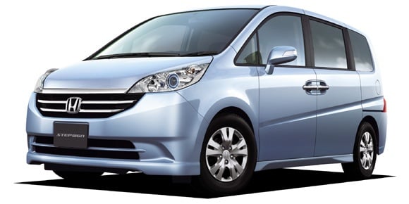 ステップワゴン（ホンダ）の歴代モデル・グレード別カタログ情報｜中古