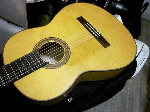 YAMAHA CG182SF マイク搭載！ アンプに繋げる エレガット仕様 ヤマハ