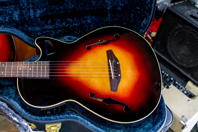 K.Yairi KYF-1 エレアコ アンプに繋げる PICKUP付 【 Kヤイリ KYF PU