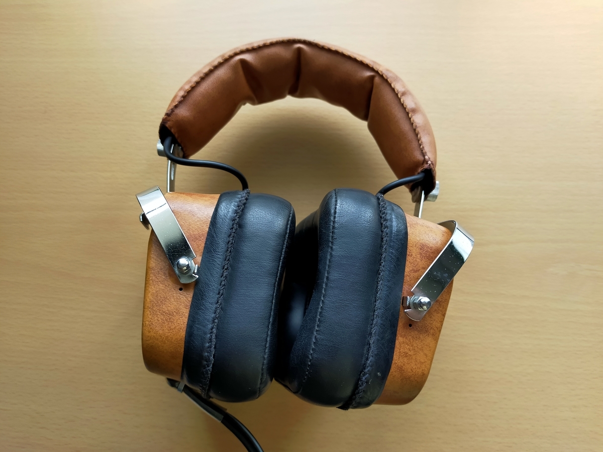 TOSHIBA HP-40X 4チャンネルヘッドフォン TOSHIBA HP-40X 4チャンネル