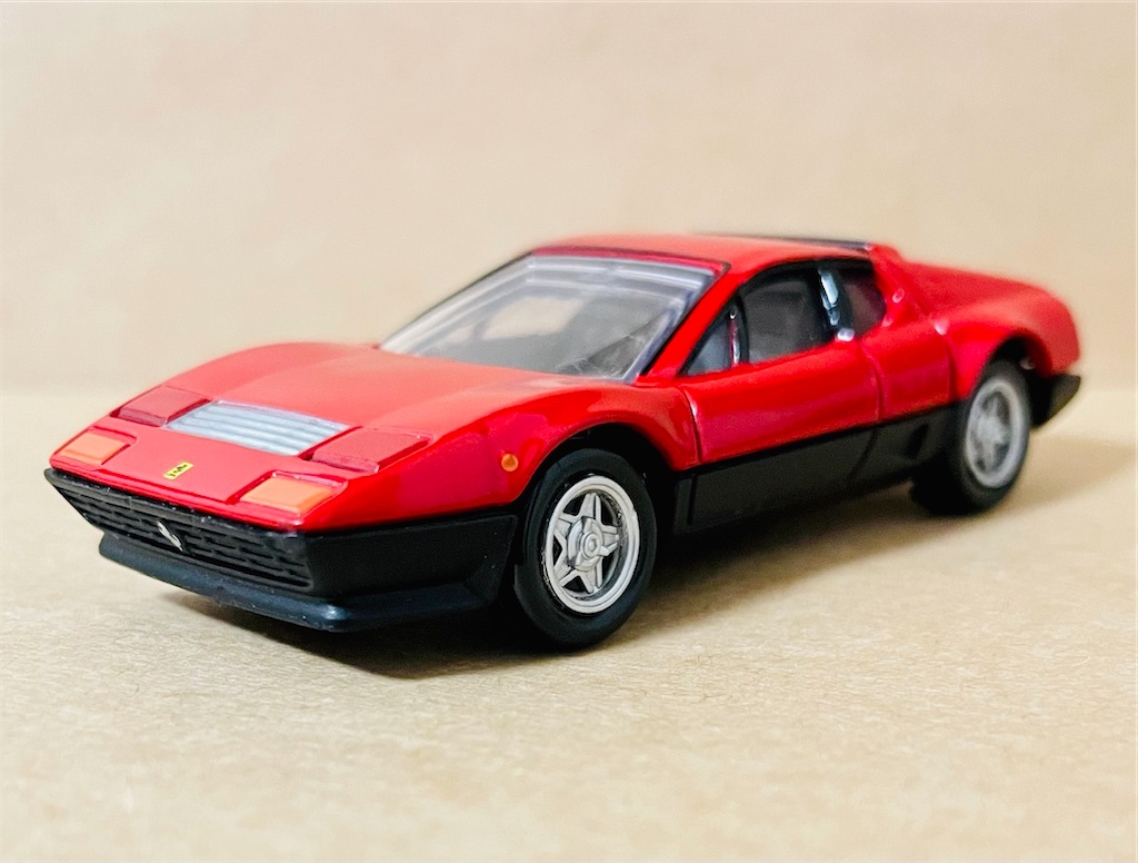 TOMICA PREMIUM Ferrari 512BB - usunonooのブログ@トミカ倉庫