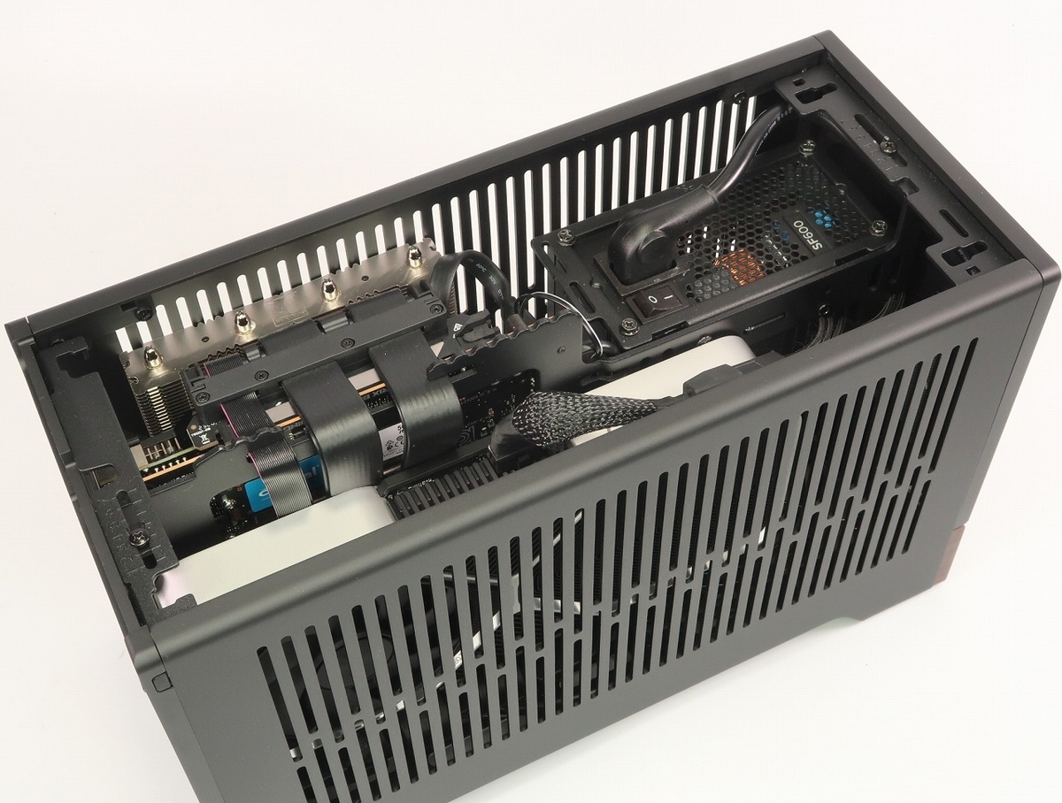 ゲーム要素皆無！】Fractal Design社 小型PCケース「Terra」をレビュー