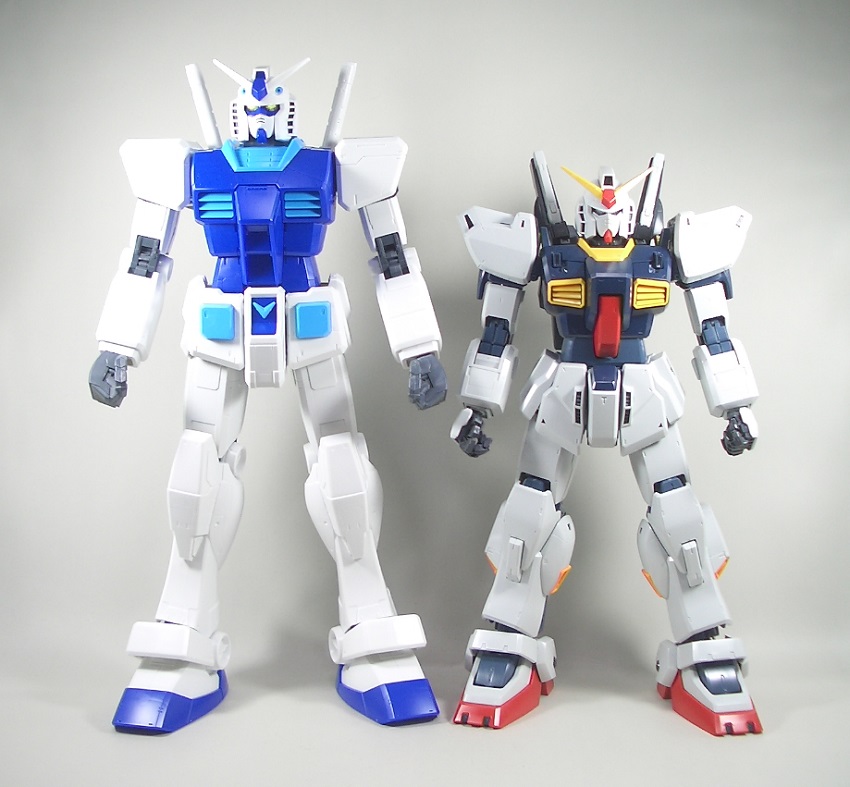 バンダイANAオリジナルカラーメガサイズ ガンダム、HG ガンダム